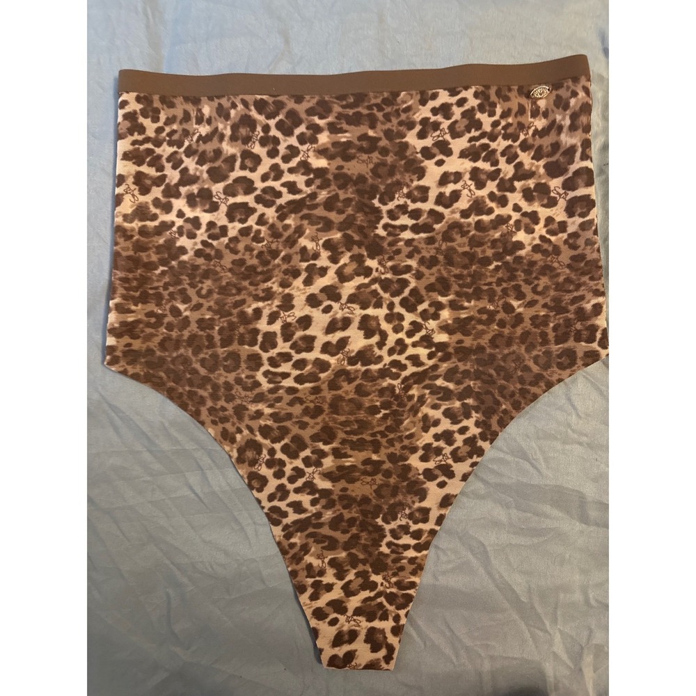 NEW Sofia Shapewear by Sofia Vergera Ultra High Rise Shaper Thong Panty, L